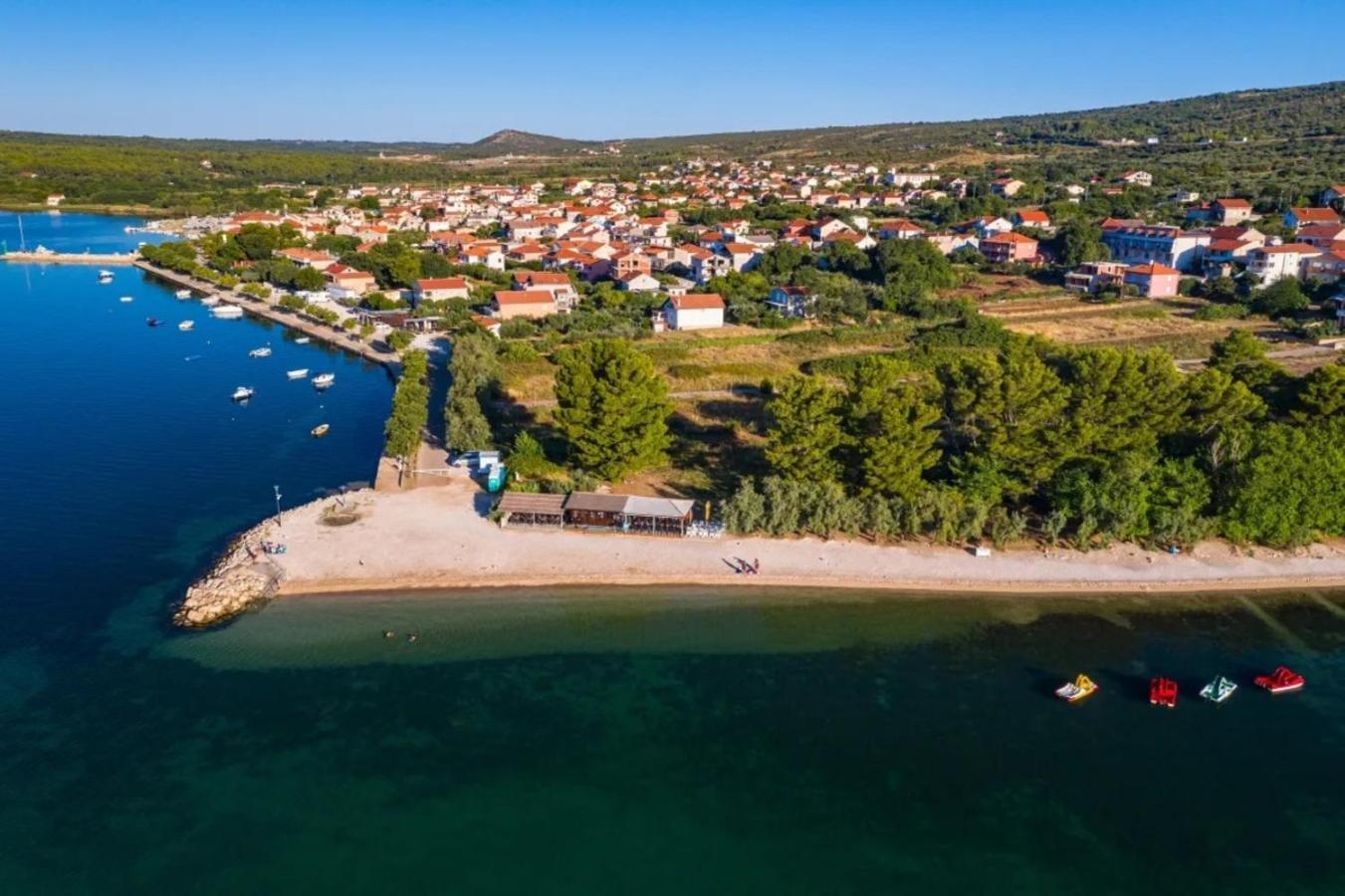 Apartment By The Sea Posedarje Exterior photo